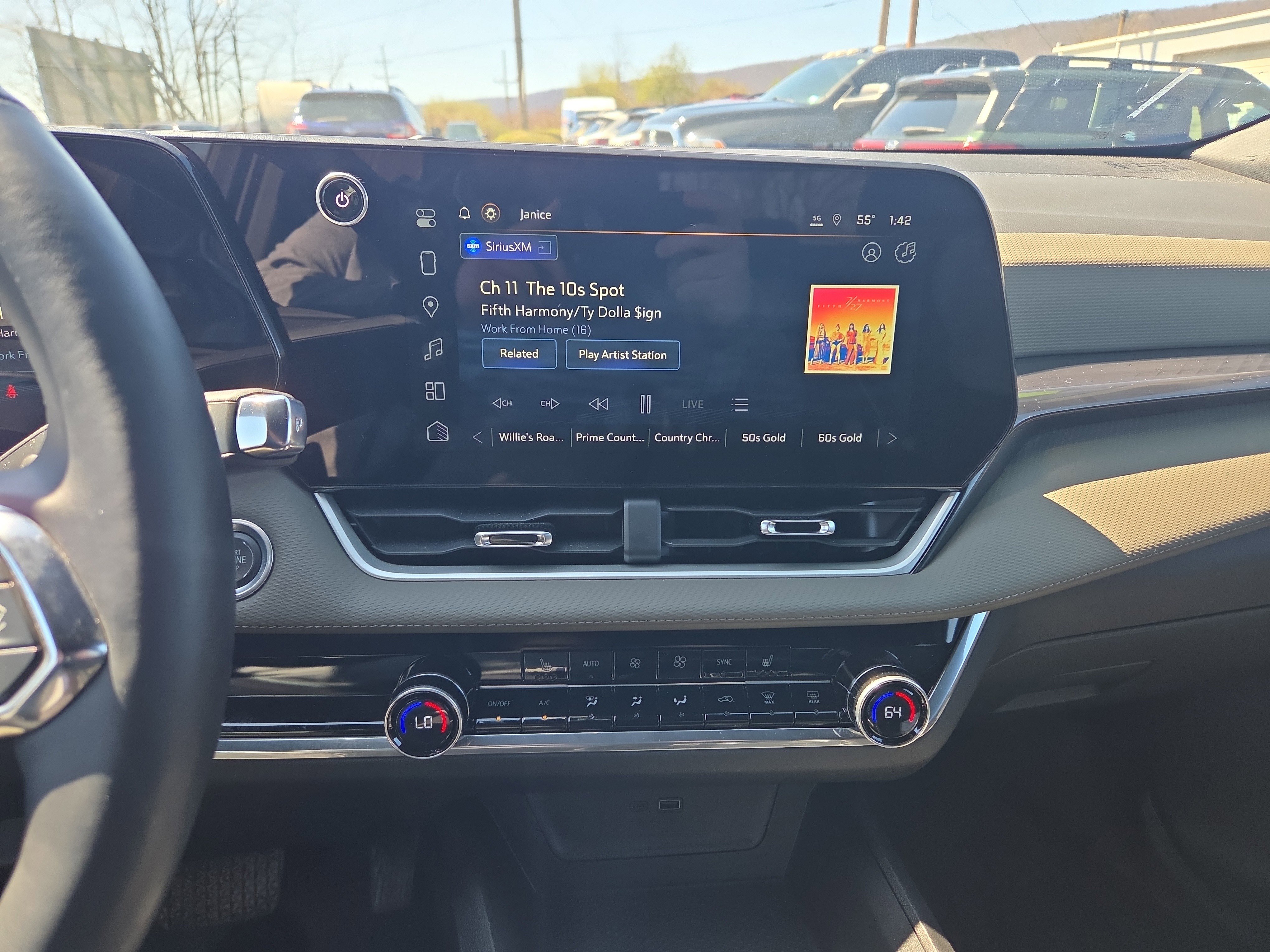 Used 2025 Chevrolet Equinox LT w/ Convenience Package II image 24