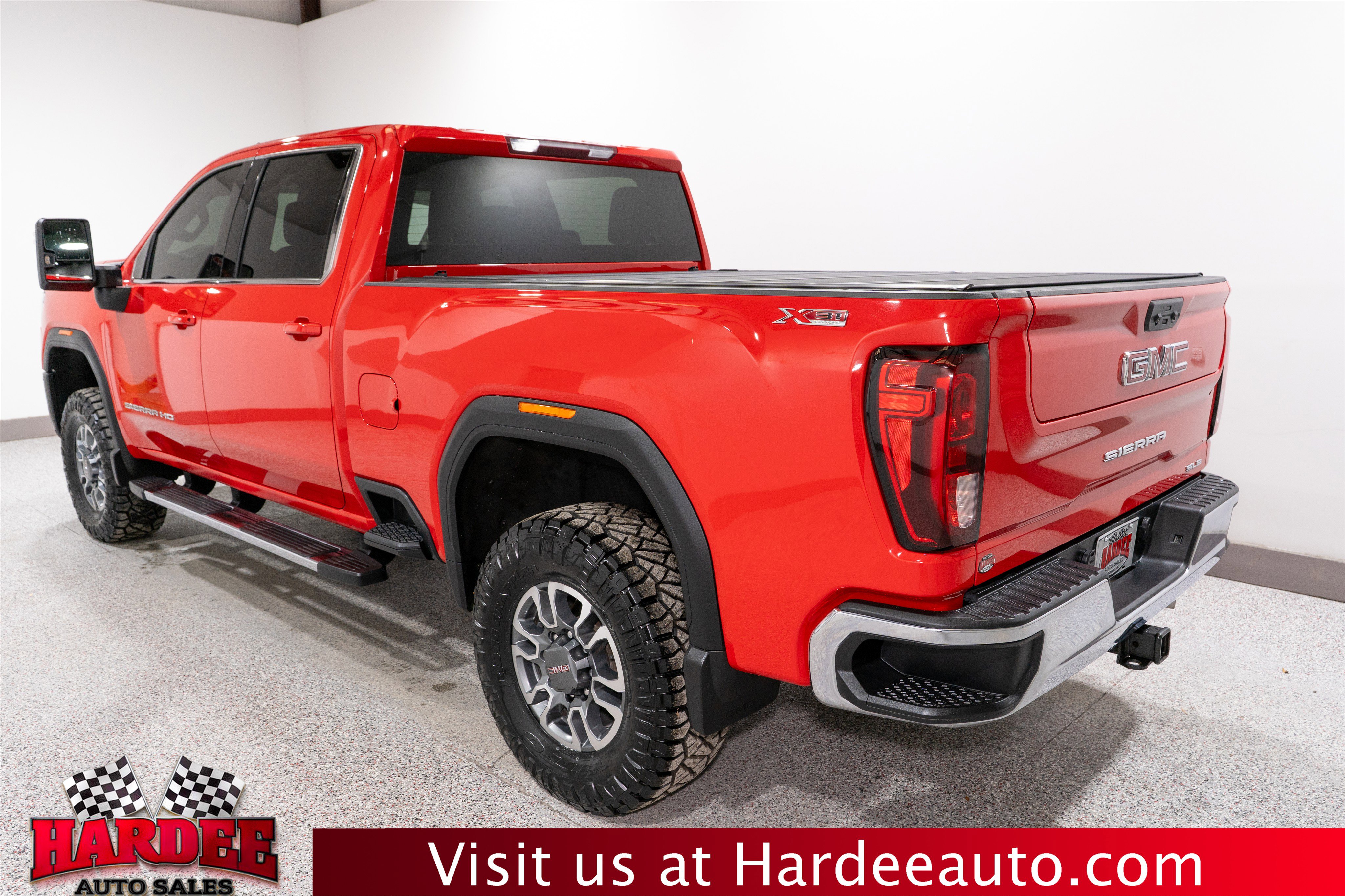 Used 2024 GMC Sierra 2500 SLE w/ SLE Value Package image 3