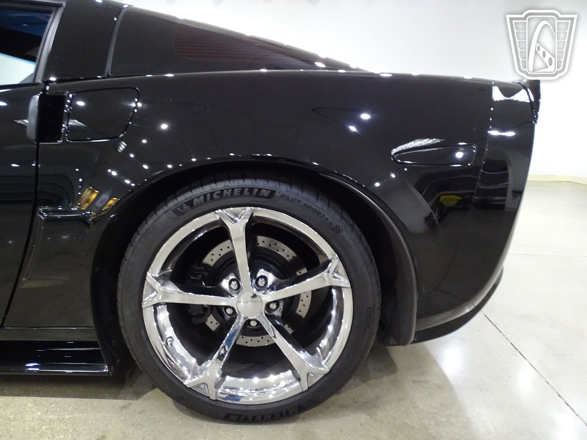 Used 2006 Chevrolet Corvette Coupe w/ Performance Package image 35