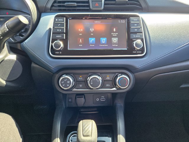 Used 2025 Nissan Versa SV FWD image 13