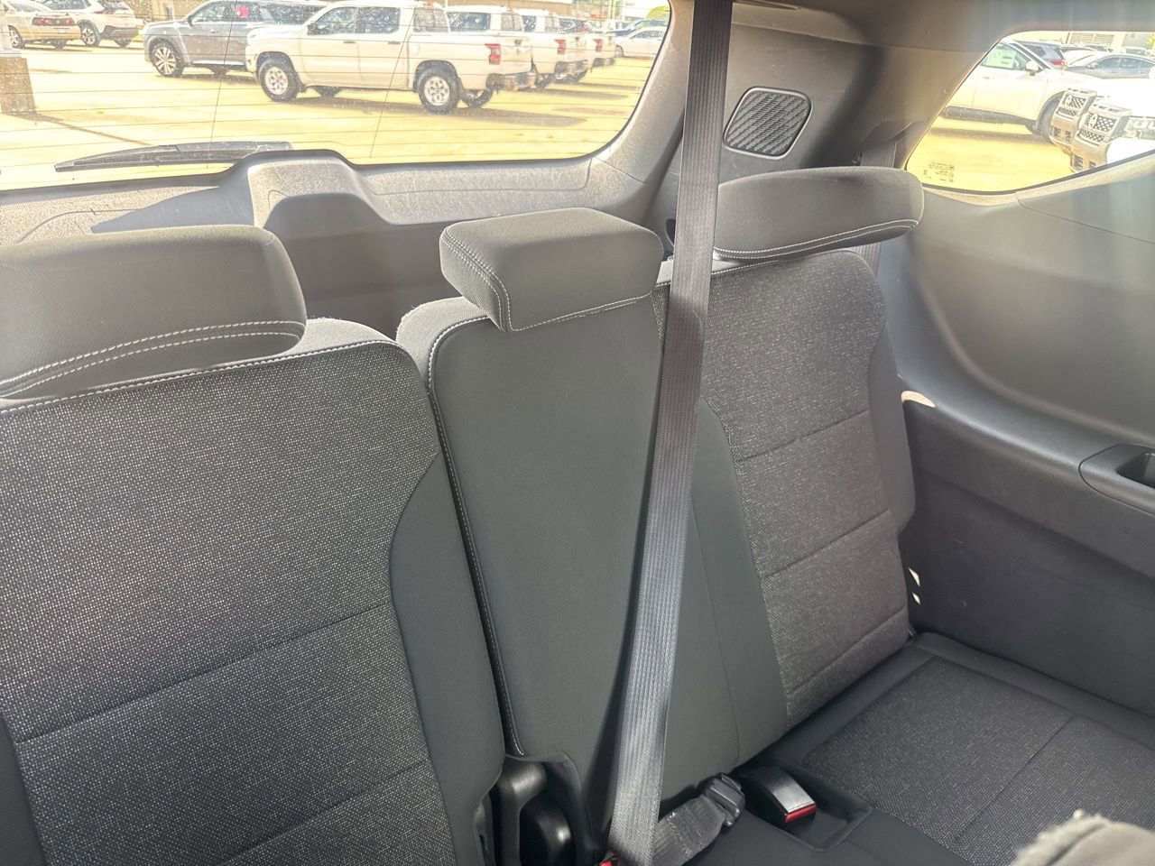 Used 2025 Chevrolet Traverse LT image 34