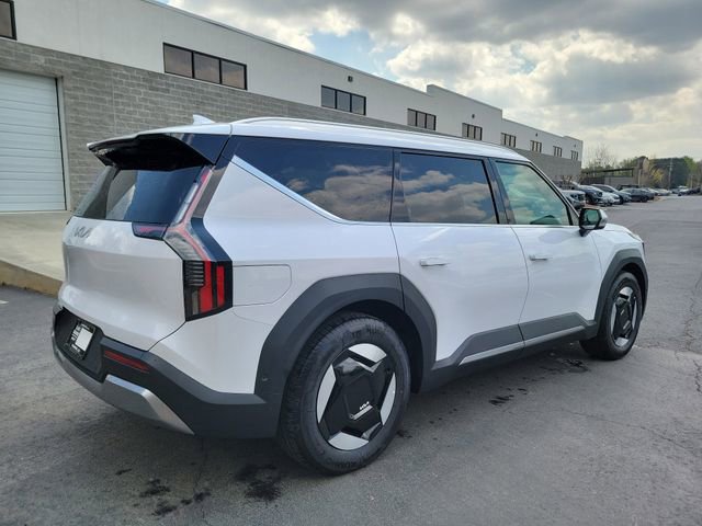 New 2026 Kia EV9 Wind image 4