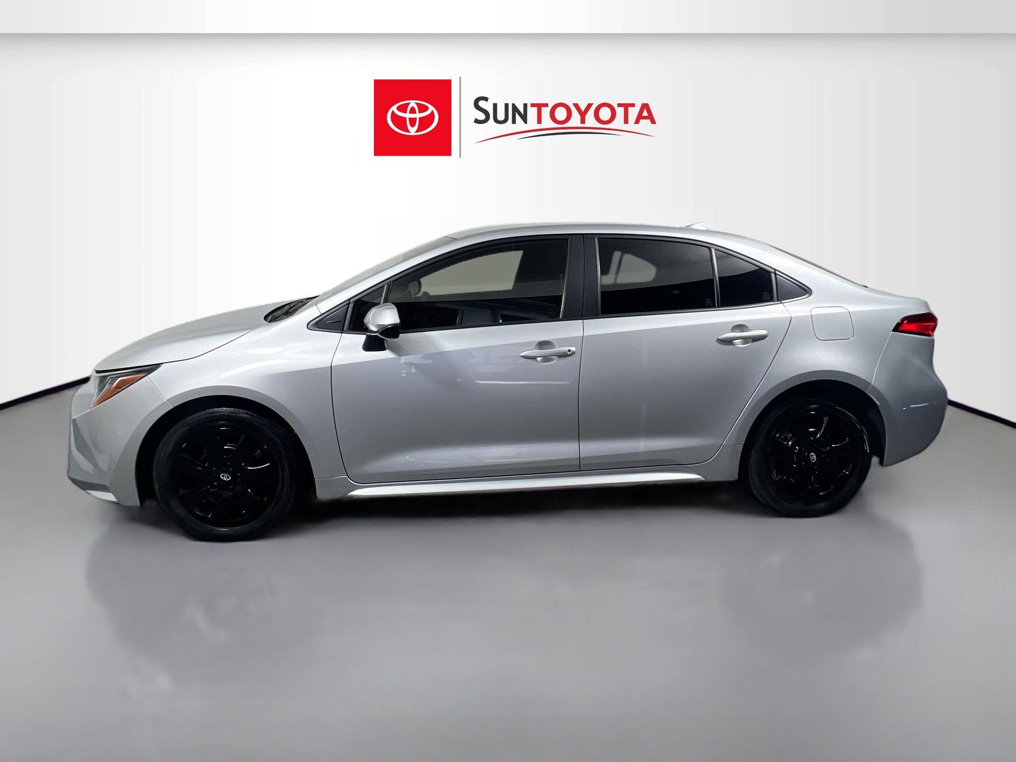 Used 2022 Toyota Corolla LE image 7