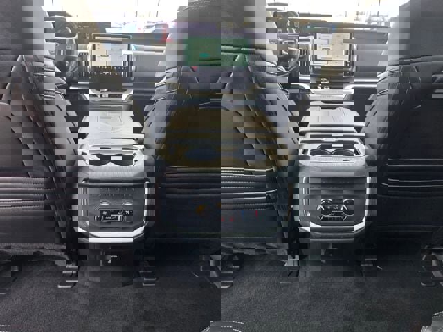 Used 2025 Ford Expedition Max Platinum AWD/4WD image 18