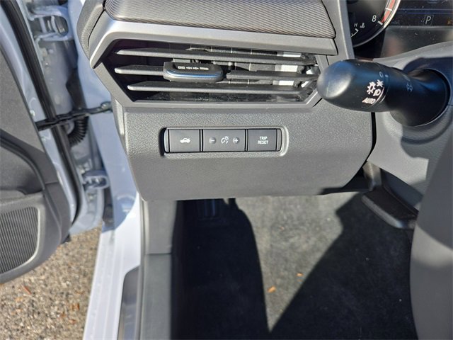 New 2025 Nissan Altima 2.5 SR image 18