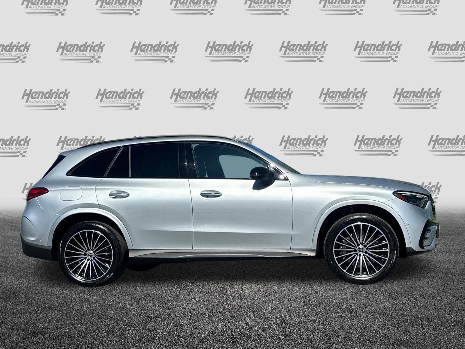 Used 2024 Mercedes-Benz GLC 300 image 3