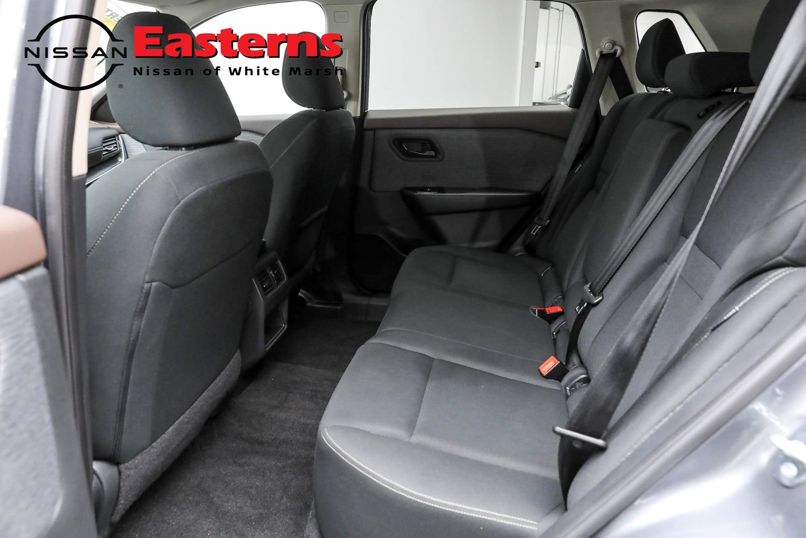 Used 2023 Nissan Rogue S image 23