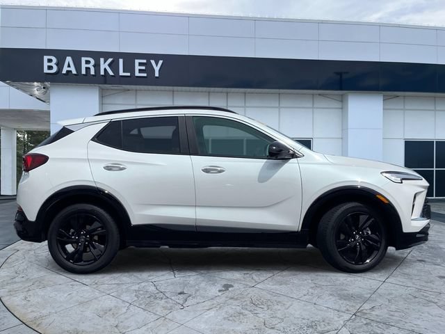 Certified 2024 Buick Encore GX Sport Touring w/ Comfort Package FWD image 2