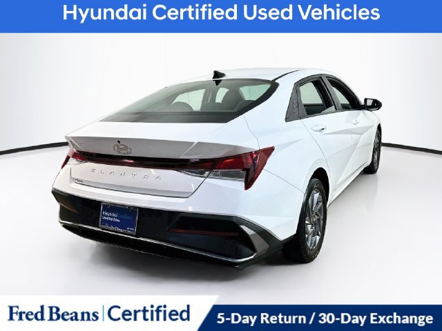 Certified 2024 Hyundai Elantra SEL FWD image 12