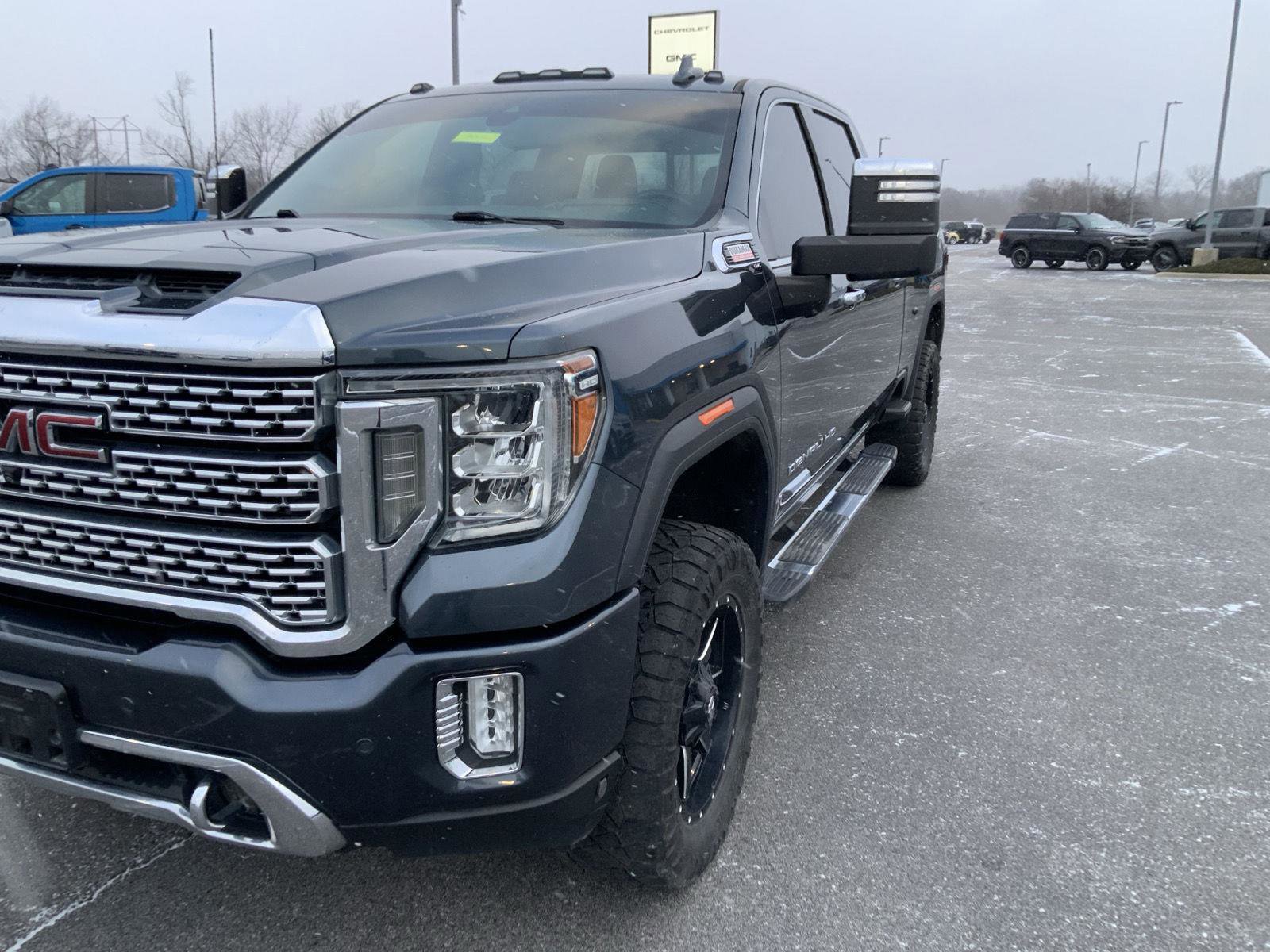 Used 2020 GMC Sierra 2500 Denali w/ Denali Ultimate Package image 19