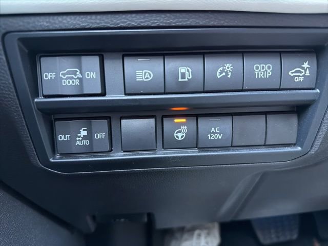 Used 2024 Toyota Sequoia Capstone image 34