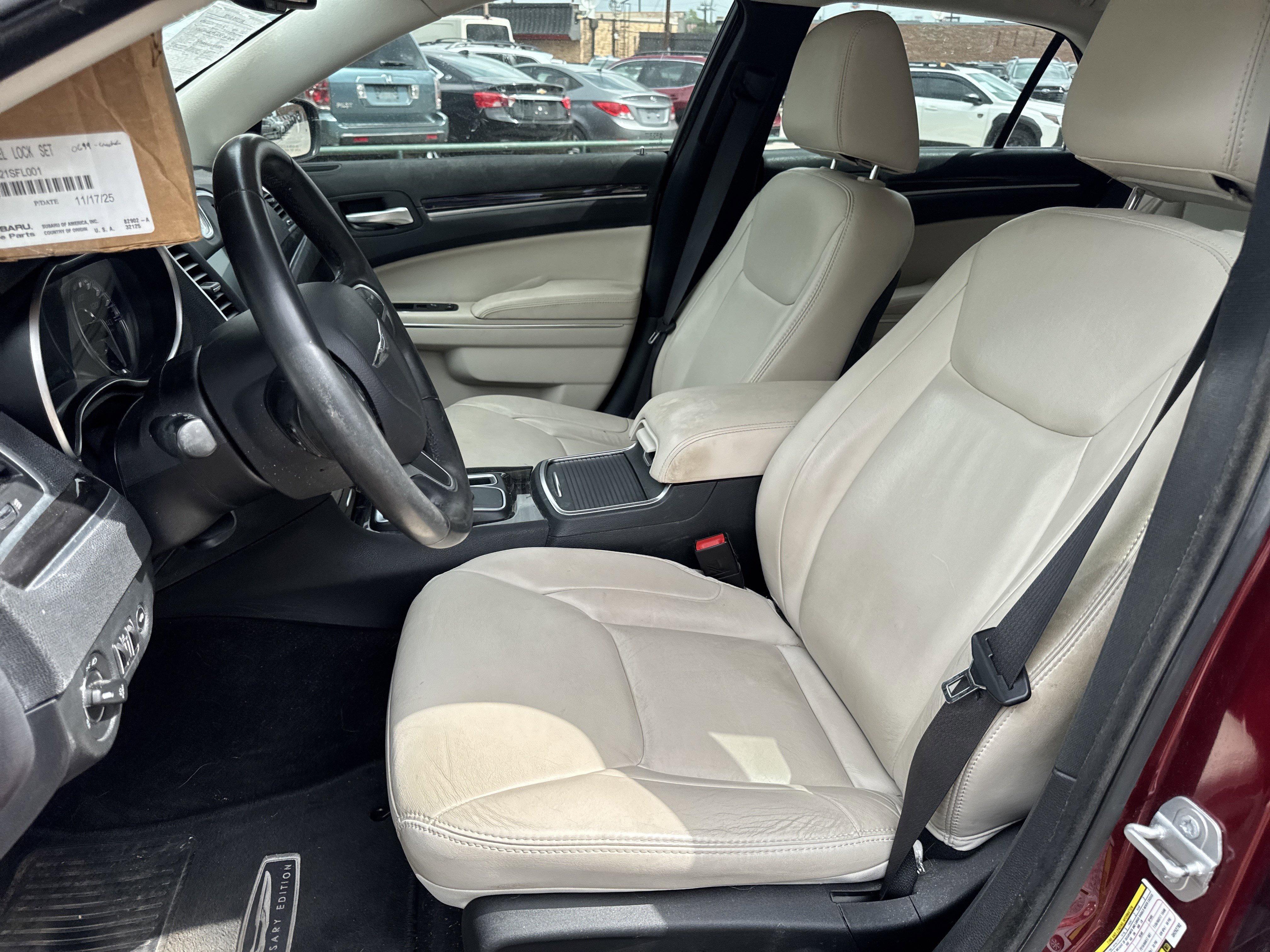Used 2016 Chrysler 300 Limited RWD image 13
