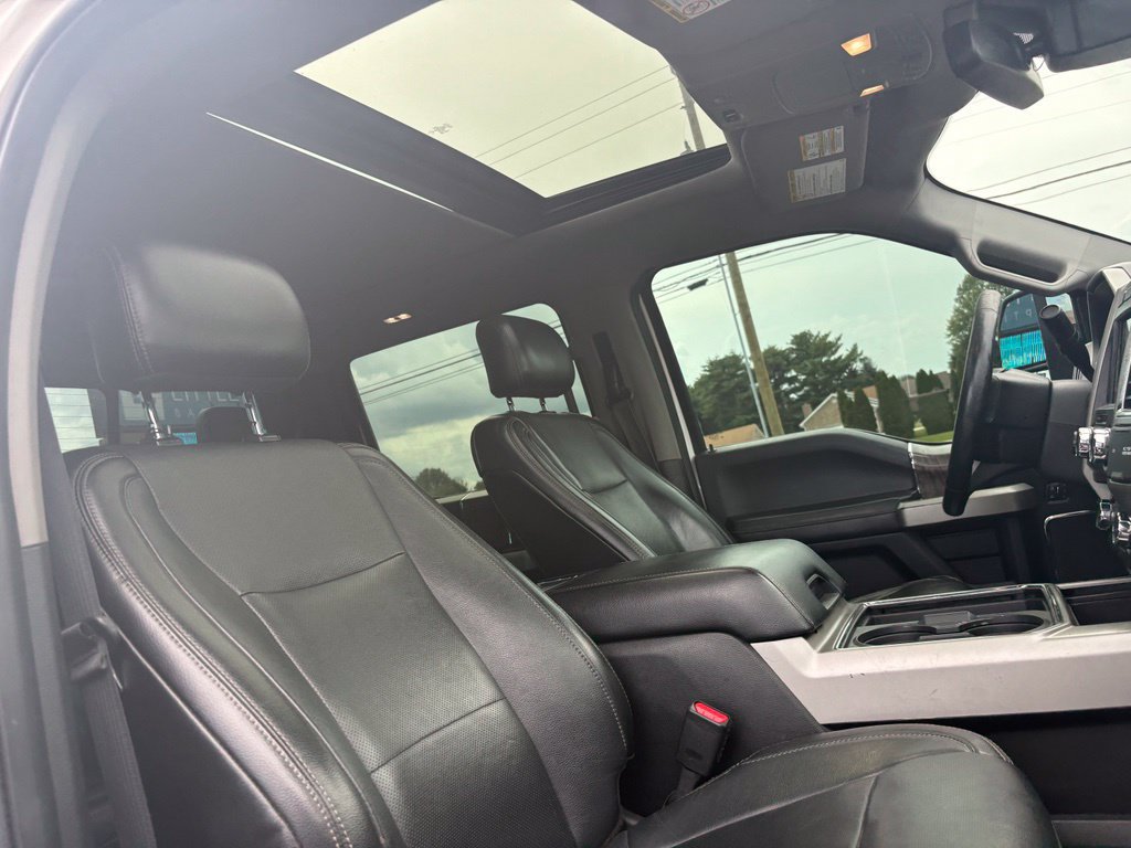Used 2017 Ford F250 Lariat w/ Lariat Ultimate Package AWD/4WD image 16