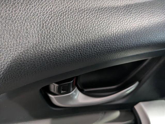 Used 2018 Honda Civic EX-L image 10