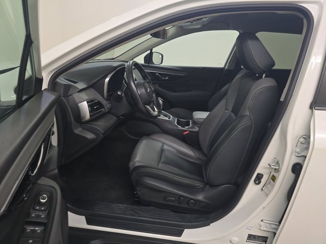 Used 2023 Subaru Outback Onyx Edition image 2