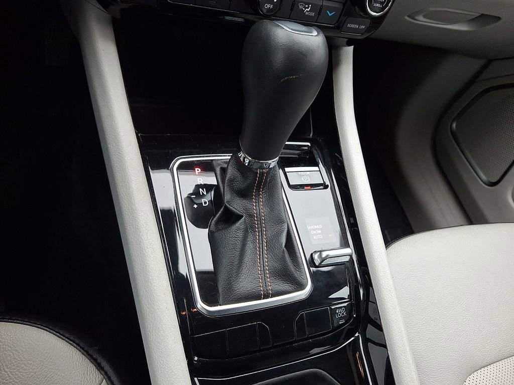 Used 2022 Jeep Compass Limited image 17