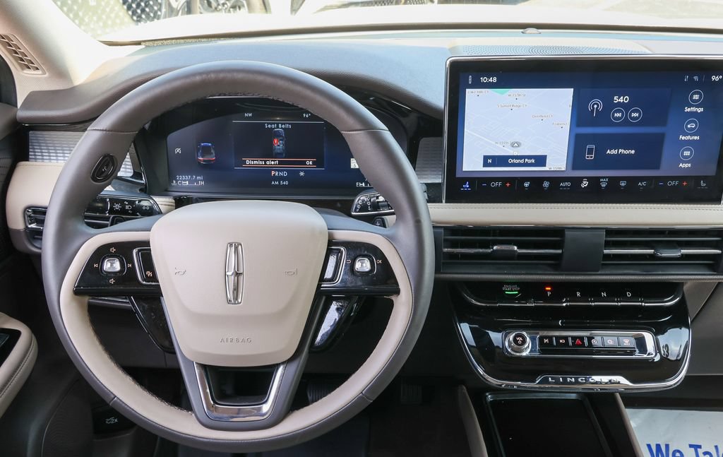 Used 2023 Lincoln Corsair AWD w/ Equipment Group 101A image 7