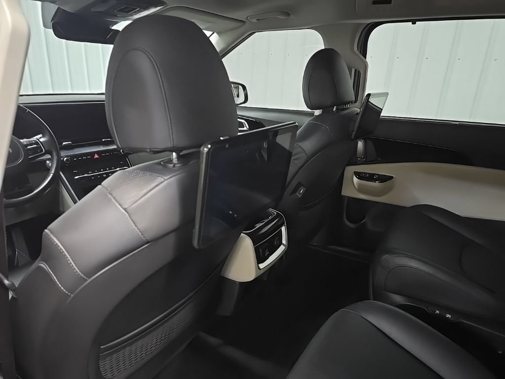 Used 2022 Kia Carnival SX Prestige FWD image 34
