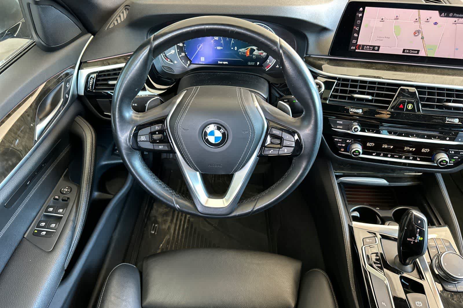 Used 2019 BMW 530i w/ Luxury Package RWD image 14