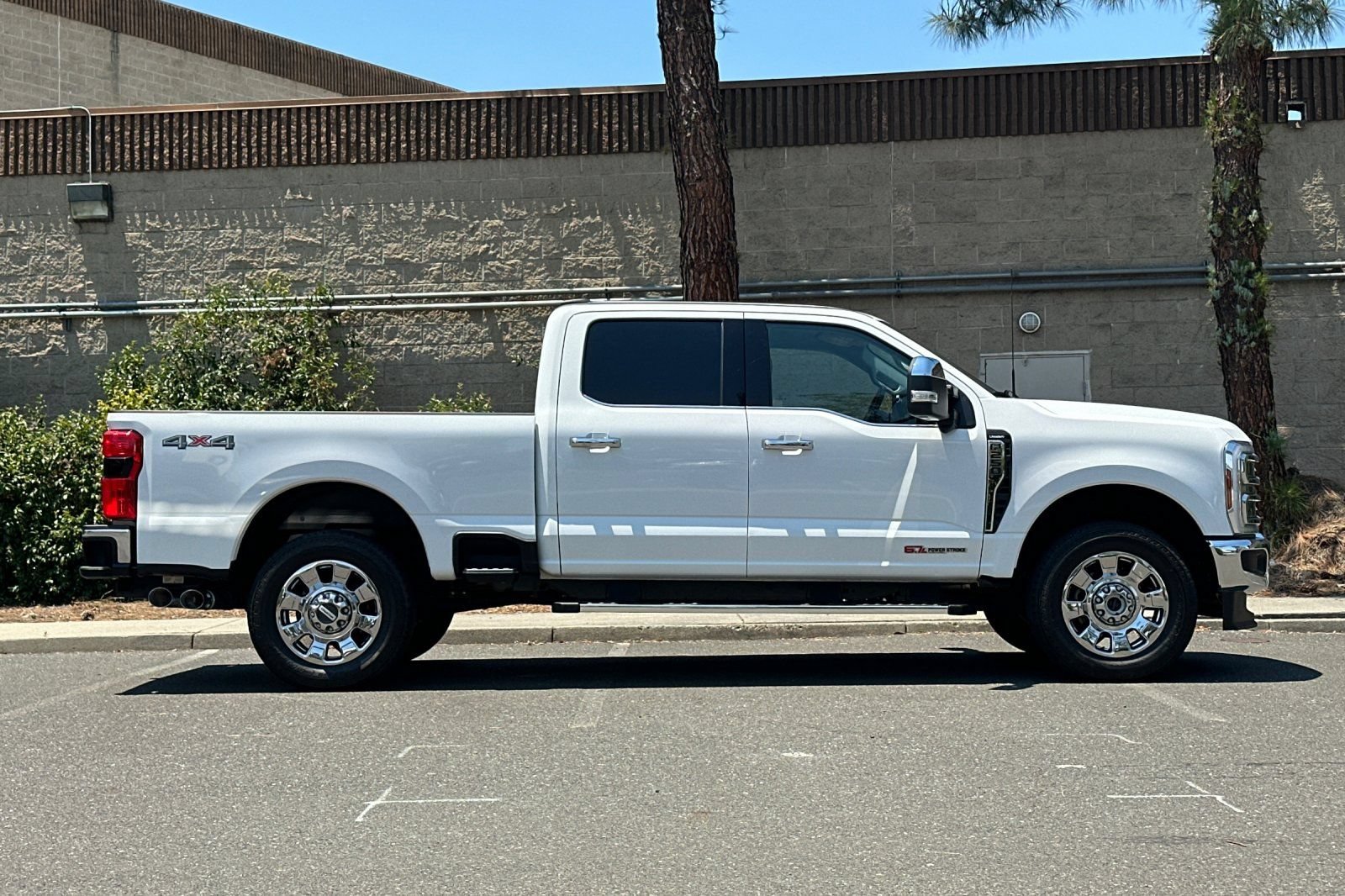 Certified 2024 Ford F250 Lariat w/ Chrome Package AWD/4WD image 2
