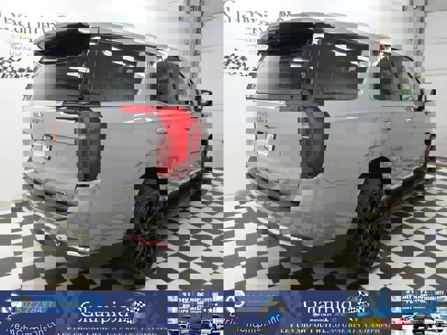 Used 2025 GMC Yukon Elevation w/ LPO, Yukon Black Package image 12