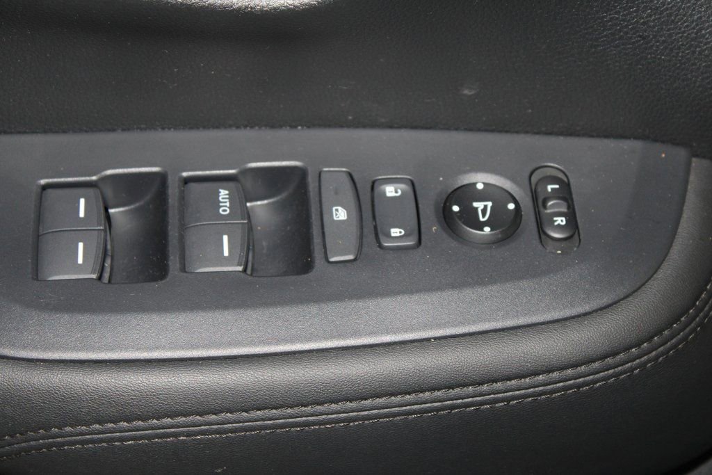 Used 2024 Honda HR-V LX image 9