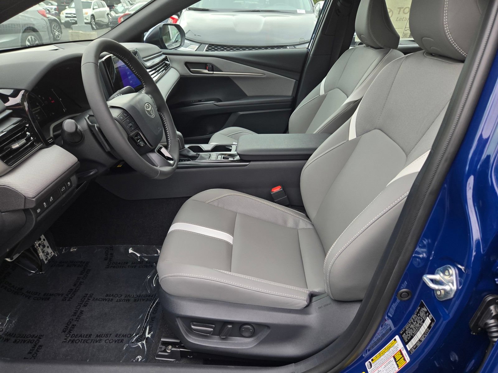 Used 2026 Toyota Camry SE FWD image 15