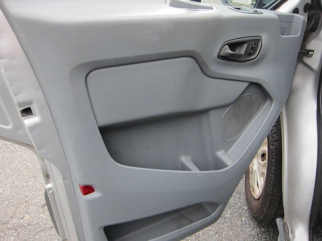 Used 2017 Ford Transit 350 XL RWD image 6