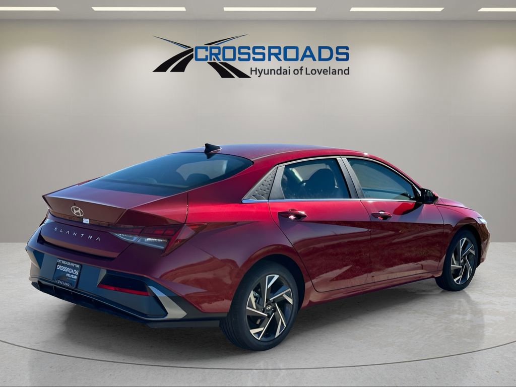 New 2025 Hyundai Elantra SEL image 4