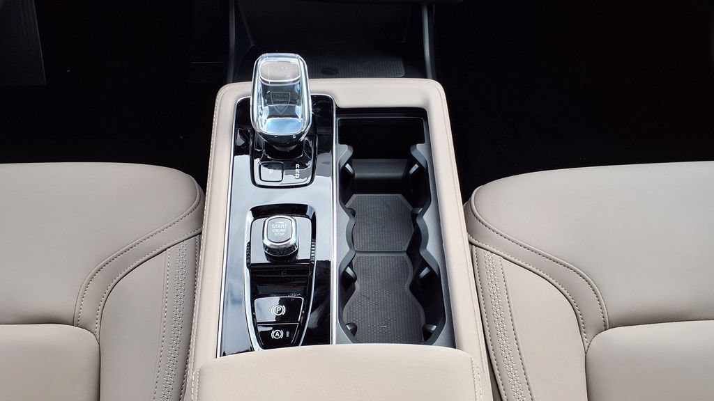 New 2026 Volvo XC90 B5 Core AWD/4WD image 24