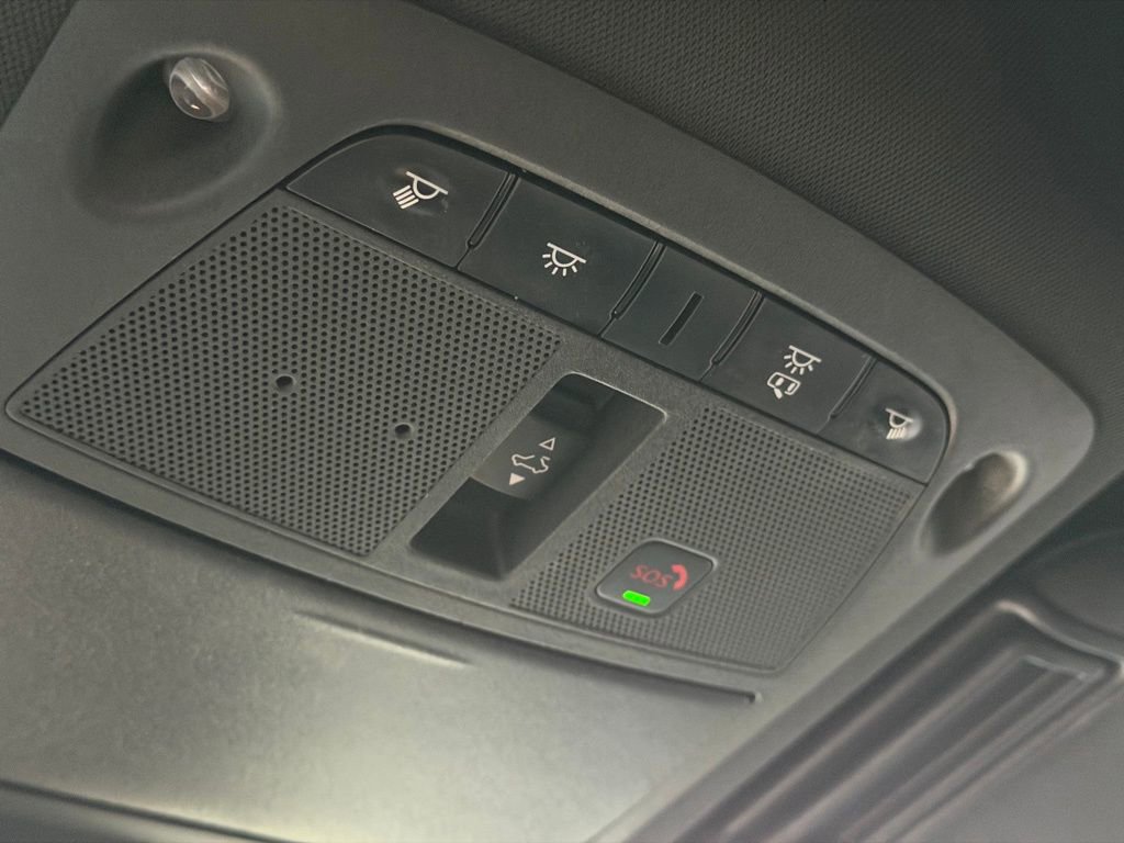 Used 2022 Nissan Armada SL w/ Midnight Edition Package image 42