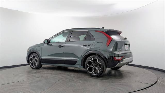 Used 2023 Kia Niro SX Touring FWD image 6