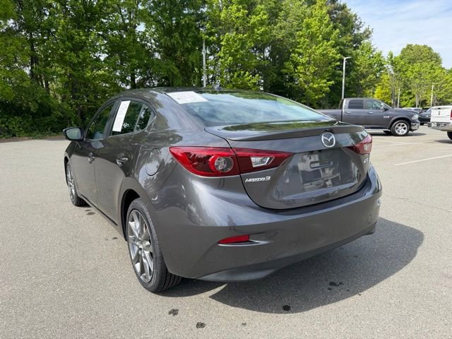 Used 2018 MAZDA MAZDA3 Grand Touring w/ Premium Equipment Package FWD image 3