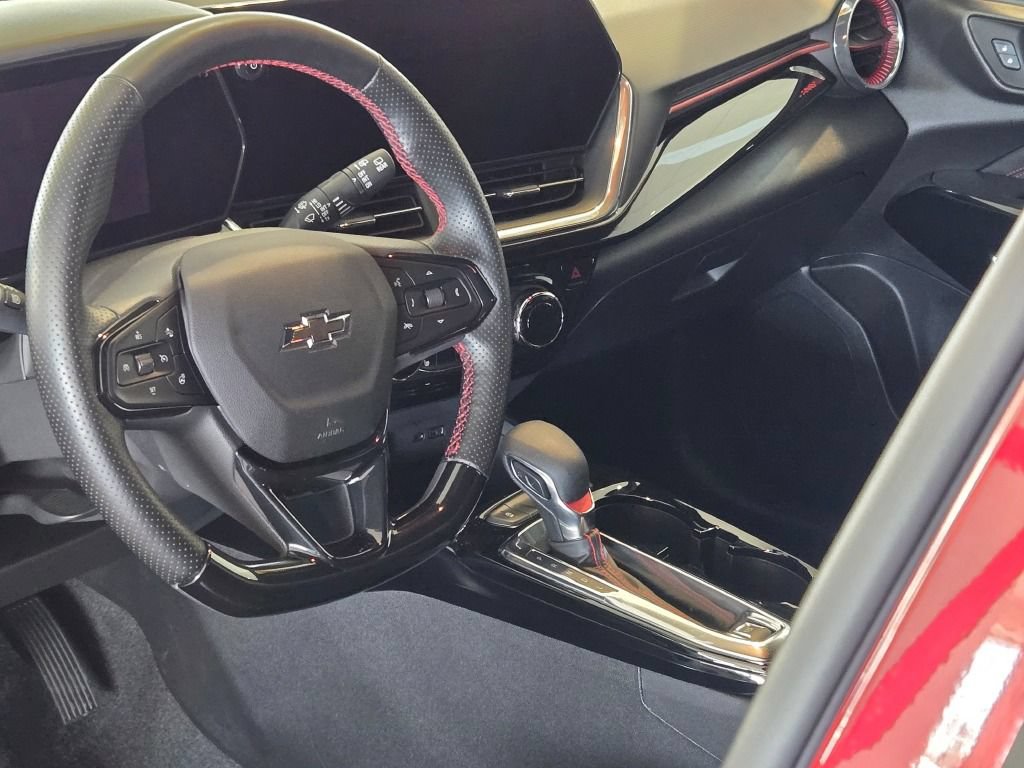 Certified 2024 Chevrolet Trax RS w/ Driver Confidence Package FWD image 24