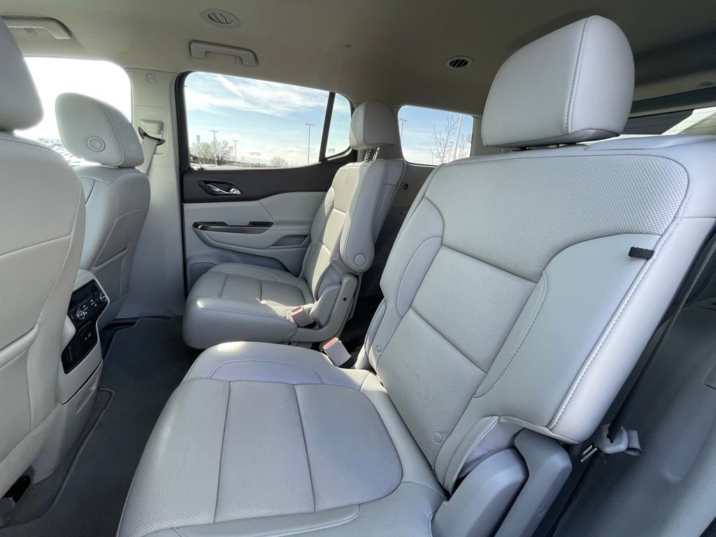 Used 2022 GMC Acadia SLT w/ Preferred Package image 27