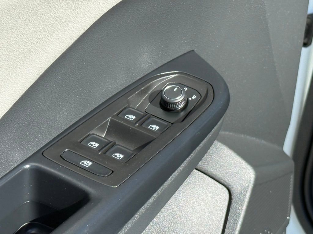 New 2026 Volkswagen Taos S image 10