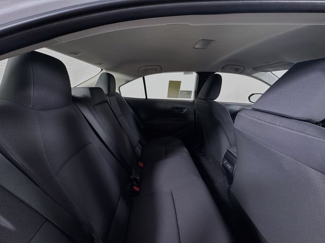 Used 2026 Toyota Corolla LE FWD image 31
