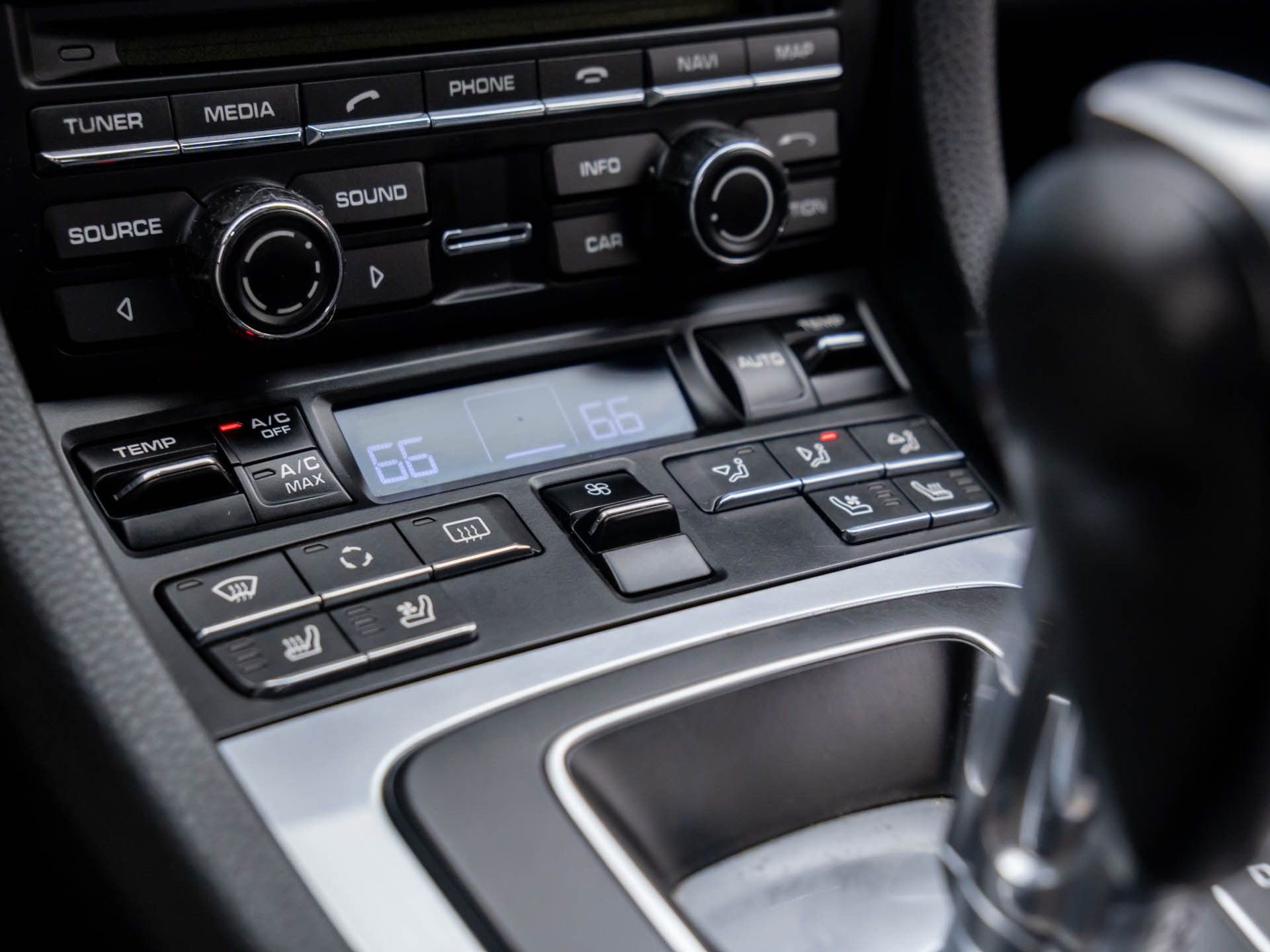 Used 2012 Porsche 911 Carrera S image 23