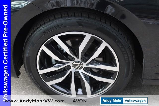 Used 2025 Volkswagen Jetta SE image 10