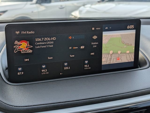 Certified 2024 Acura MDX SH-AWD w/ Technology Package image 24