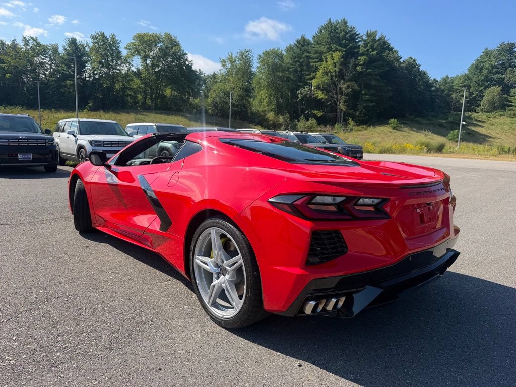 Used 2024 Chevrolet Corvette Stingray Coupe w/ 1LT RWD image 2