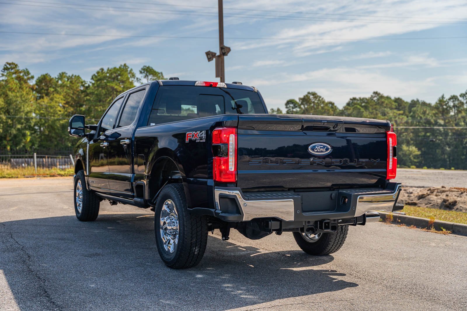 New 2025 Ford F250 Lariat w/ Lariat Ultimate Package image 7