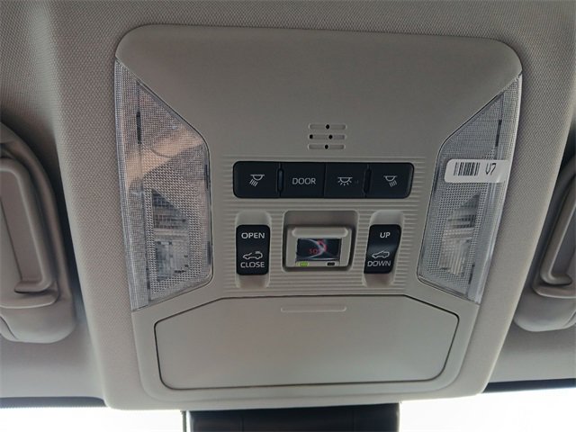 Used 2025 Toyota RAV4 XLE Premium image 35