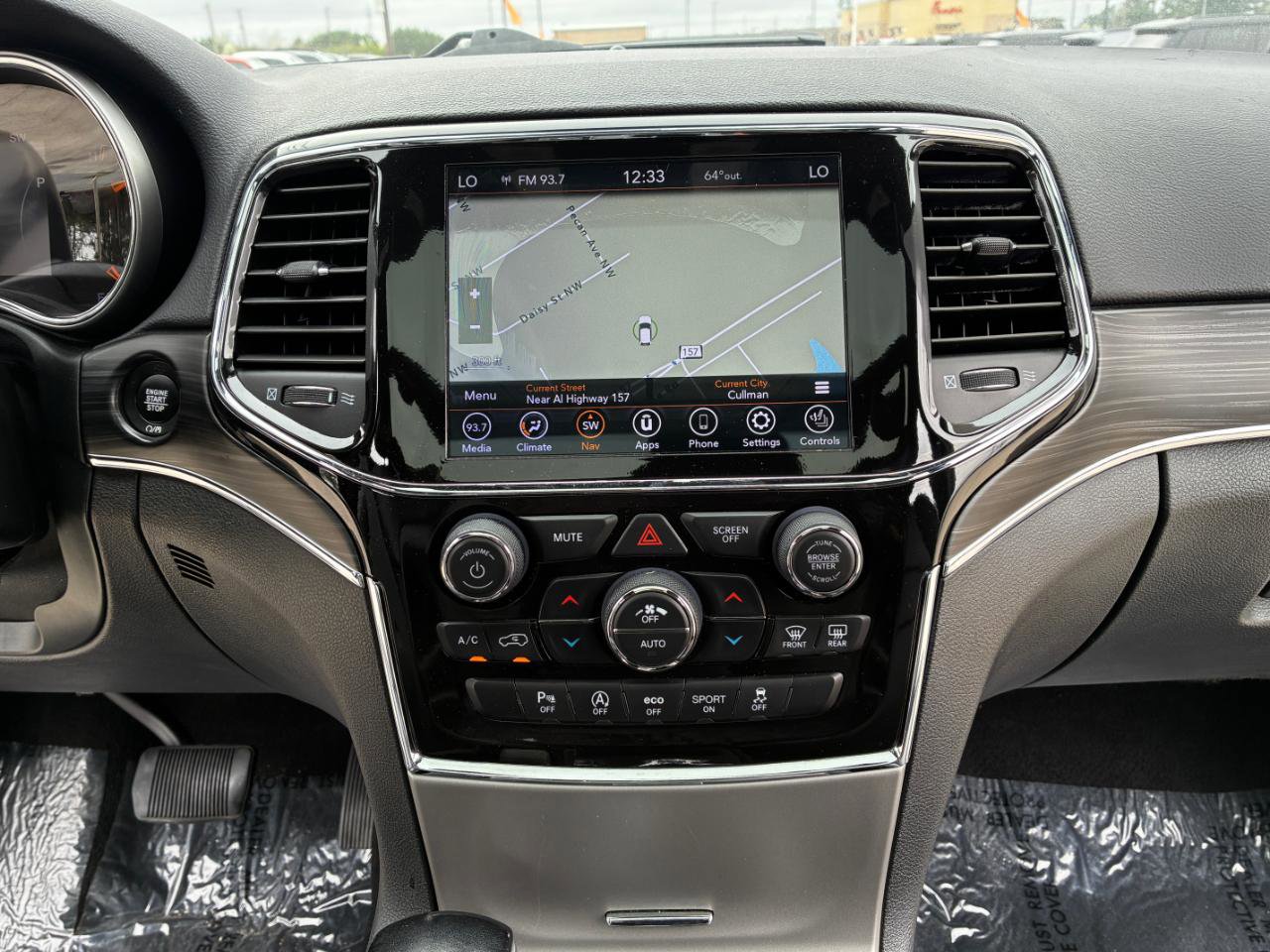 Used 2021 Jeep Grand Cherokee Limited image 22