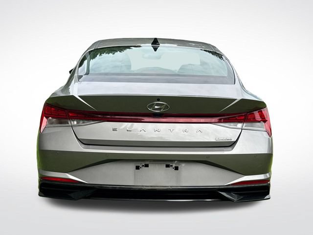 Used 2023 Hyundai Elantra Limited FWD image 3