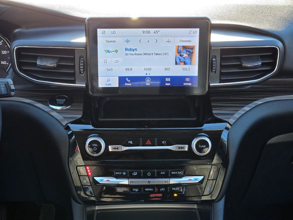 Used 2023 Ford Explorer Limited image 16