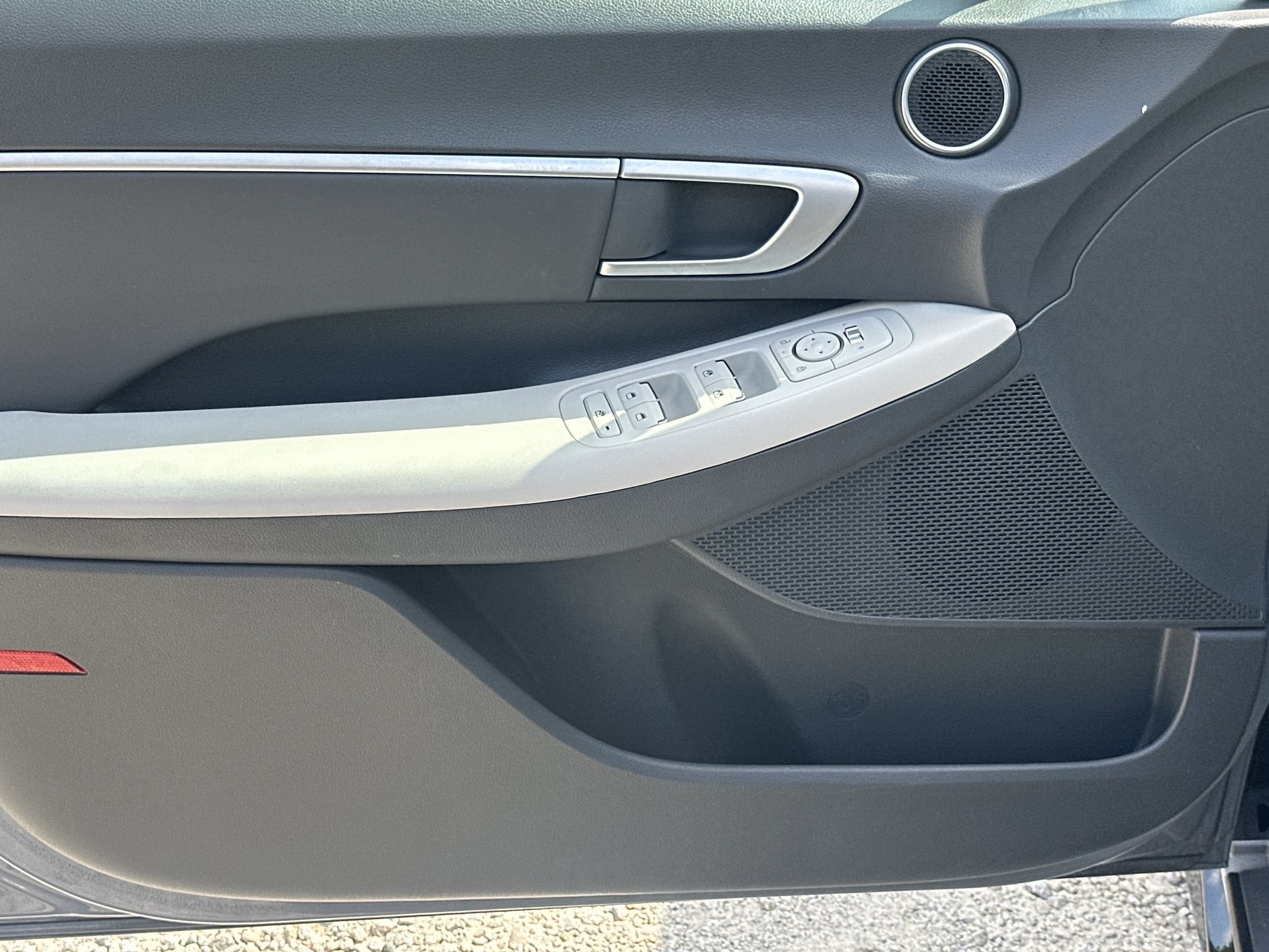 Used 2025 Hyundai Sonata SEL FWD image 10