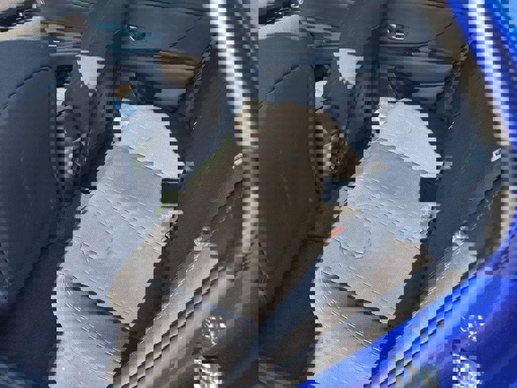 Certified 2024 Hyundai Elantra SE image 15