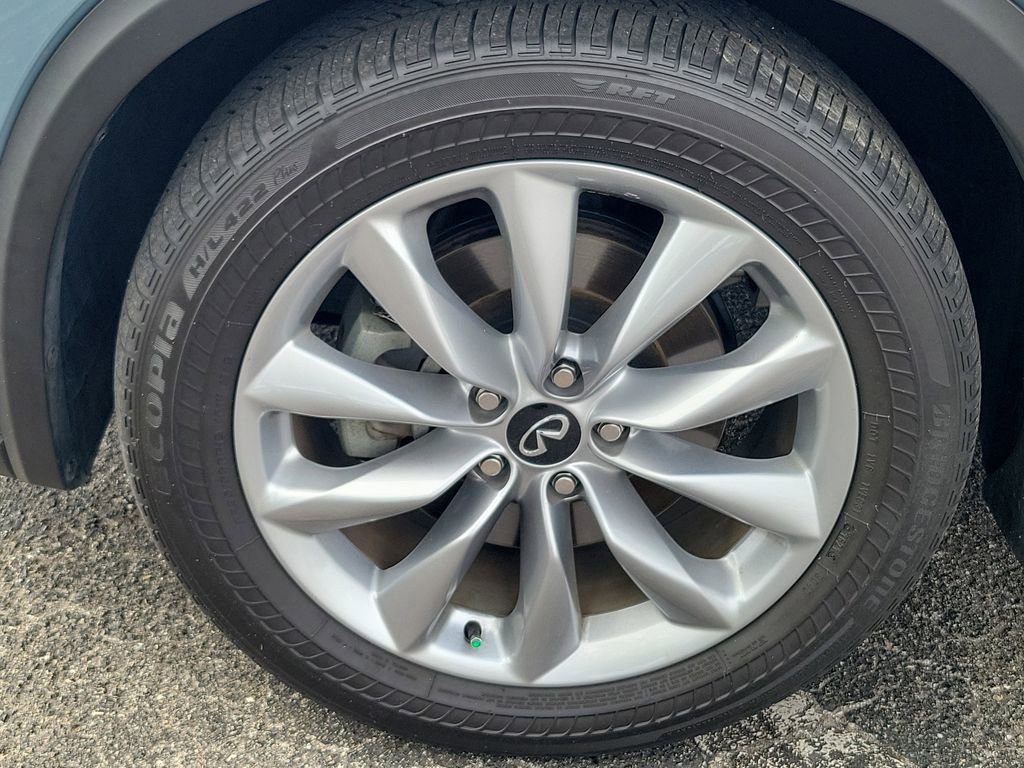 Used 2022 INFINITI QX50 Luxe w/ Cargo Package image 11