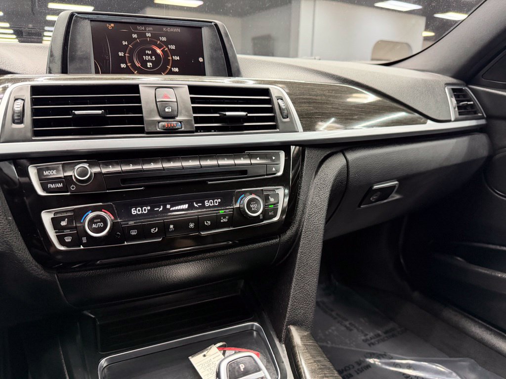 Used 2017 BMW 330i Sedan RWD image 25